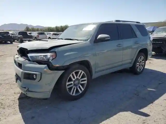 JTEAU5JRXN5262715 2022 TOYOTA 4RUNNER-0