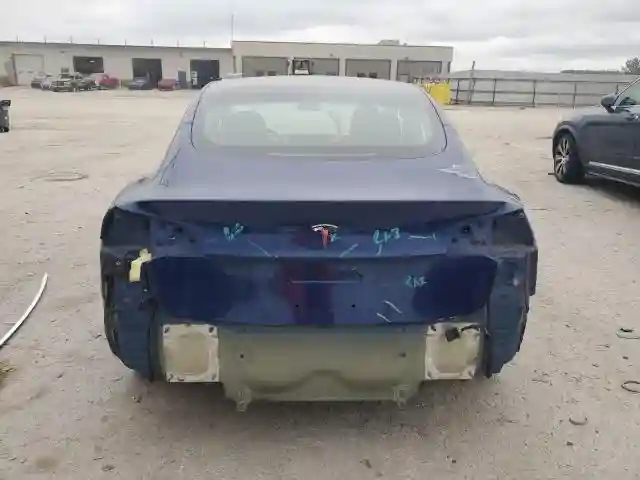 5YJ3E1EB8JF151010 2018 TESLA MODEL 3-5