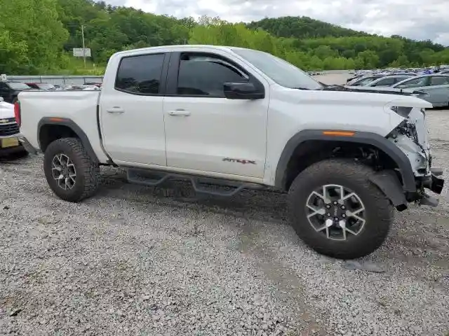 1GTP6EEK7R1285601 2024 GMC CANYON-3