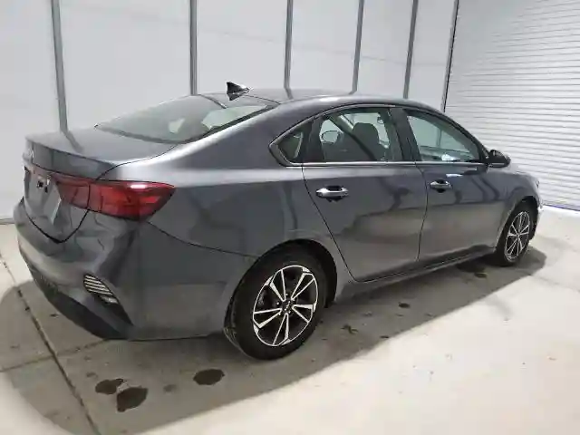 3KPF24AD2NE454469 2022 KIA FORTE-2