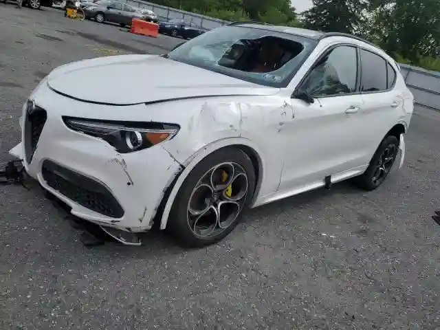 ZASPAKBN5M7D10827 2021 ALFA ROMEO STELVIO-0