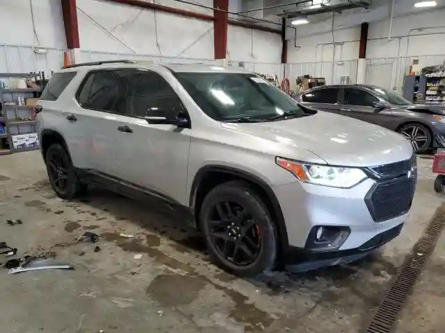 1GNEVKKW6KJ181260 2019 CHEVROLET TRAVERSE-3
