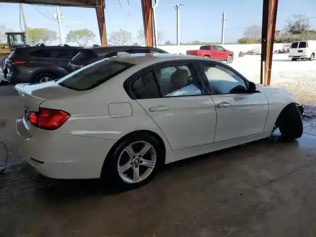 WBA3C3G51FNS74131 2015 BMW 3 SERIES-2