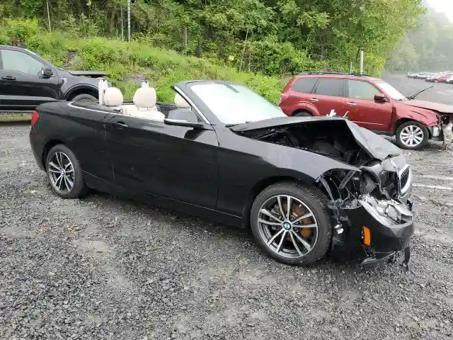 WBA2K1C5XJVD41748 2018 BMW 2 SERIES-3