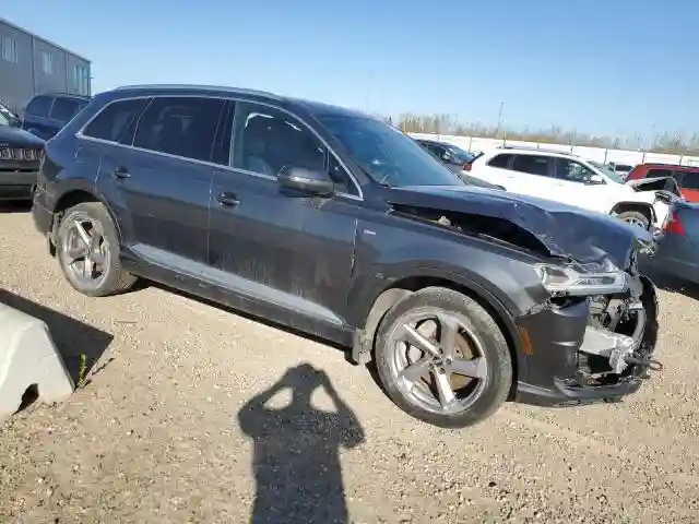 WA1MAAF73KD028745 2019 AUDI Q7-3