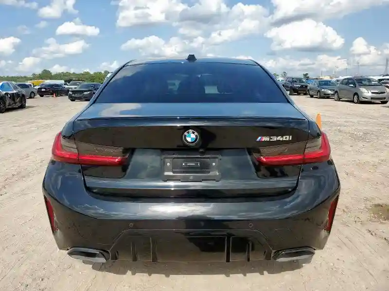 3MW49FS04R8E28399 2024 BMW M3-5
