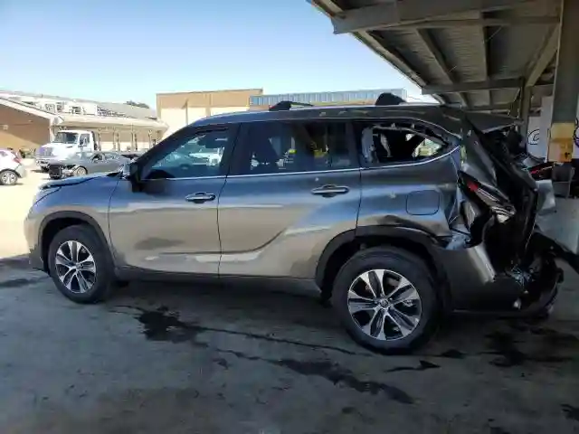 5TDKBRCH9SS665780 2025 TOYOTA HIGHLANDER-1
