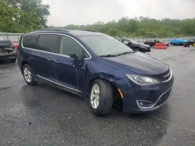 2C4RC1BGXHR794862 2017 CHRYSLER PACIFICA-3