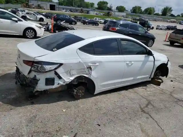 5NPD84LF8KH413999 2019 HYUNDAI ELANTRA-2