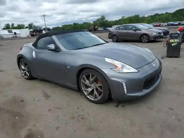 JN1AZ4FH7FM430577 2015 NISSAN 370Z-3