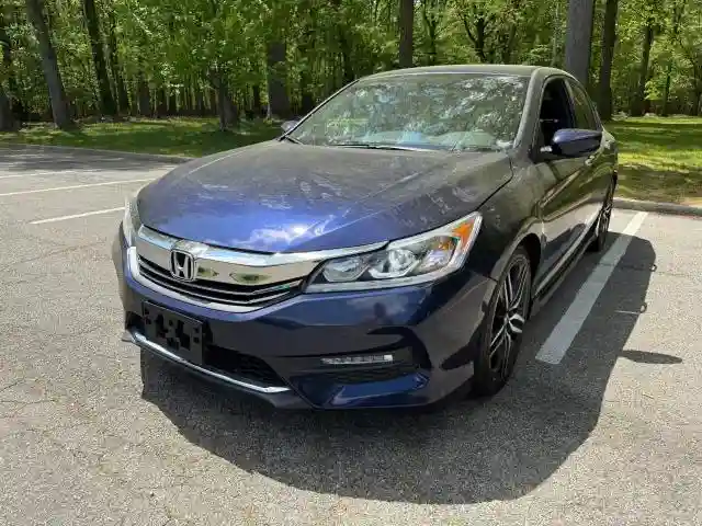 1HGCR2F14HA295920 2017 HONDA ACCORD-0