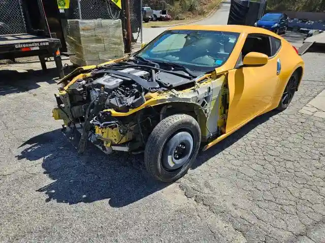 JN1AZ4EH9HM955466 2017 NISSAN 370Z-1