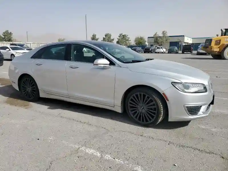 3LN6L5FC7JR607221 2018 LINCOLN MKZ-3