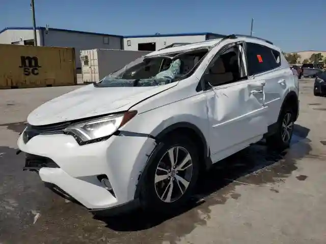 JTMWFREV8JD122407 2018 TOYOTA RAV4-0