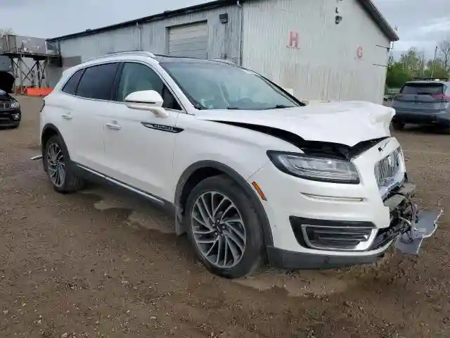 2LMPJ8L92KBL57413 2019 LINCOLN NAUTILUS-3