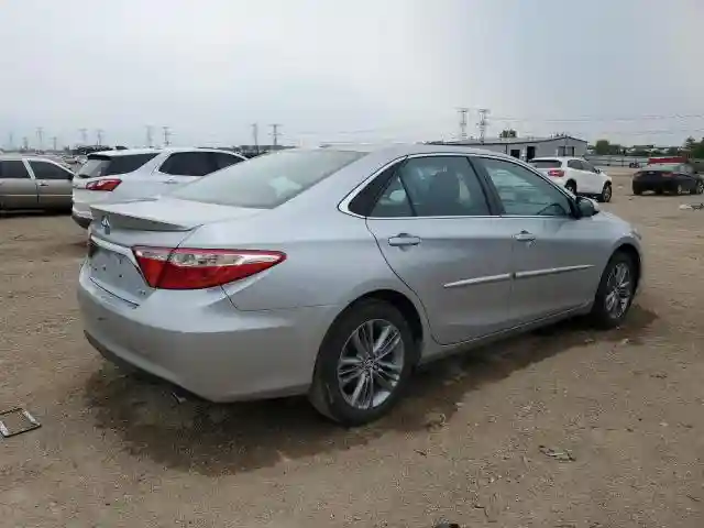 4T1BF1FK2HU452652 2017 TOYOTA CAMRY-2