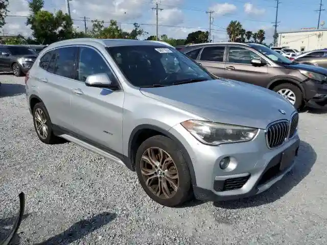 WBXHT3C33H5F83332 2017 BMW X1-3