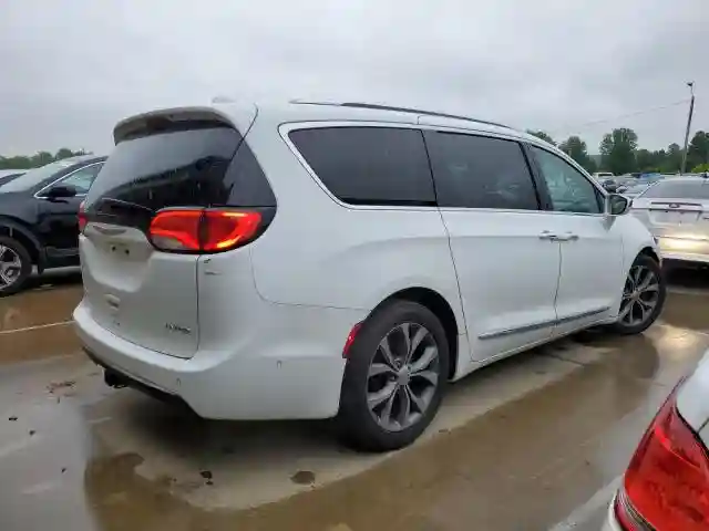 2C4RC1GG2JR117464 2018 CHRYSLER PACIFICA-2