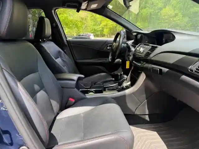1HGCR2F14HA295920 2017 HONDA ACCORD-3