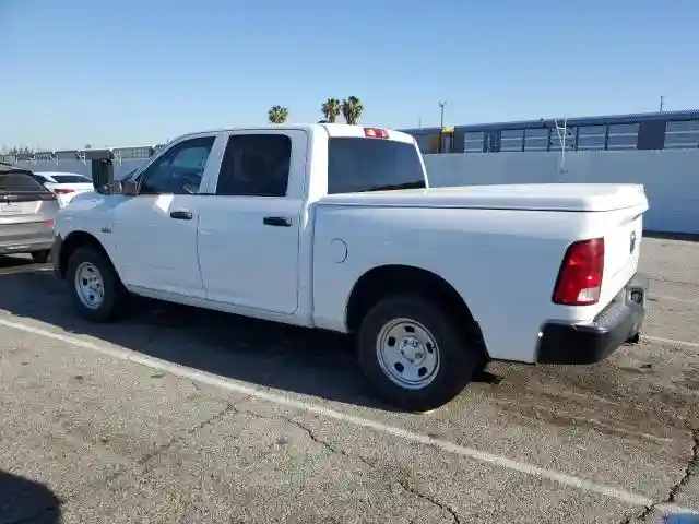 1C6RR7XT3JS351293 2018 RAM 1500-1