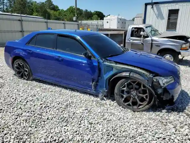 2C3CCAAG9KH755902 2019 CHRYSLER 300-3