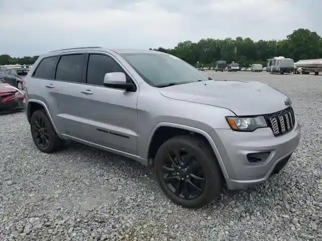 1C4RJEAG4HC780219 2017 JEEP GRAND CHEROKEE-3