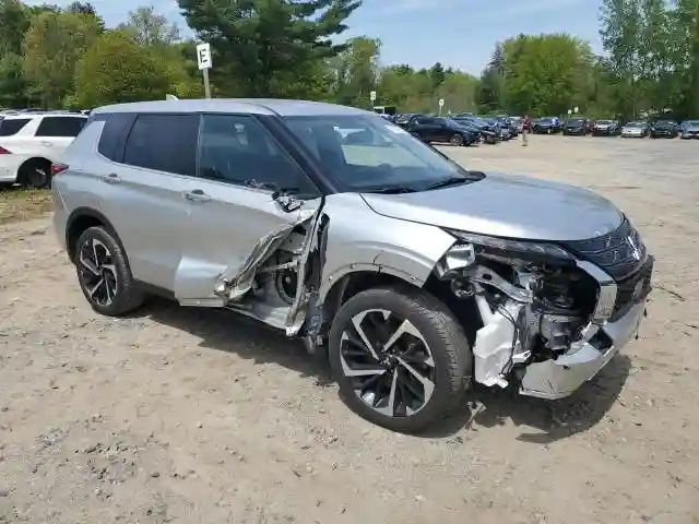 JA4J3VA80RZ049103 2024 MITSUBISHI OUTLANDER-3