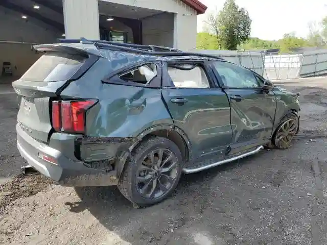 5XYRHDLF6NG113282 2022 KIA SORENTO-2