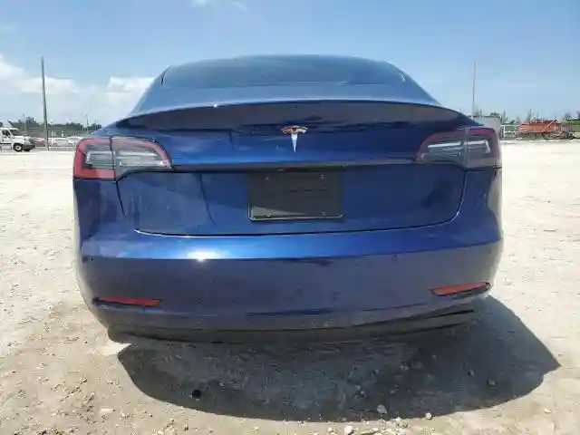 5YJ3E1EAXNF188721 2022 TESLA MODEL 3-5