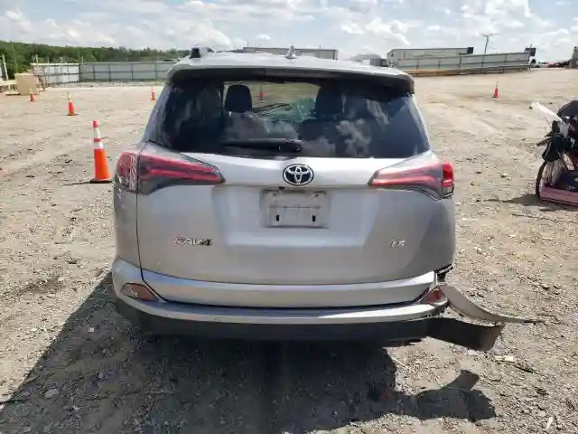 JTMZFREV6JD125965 2018 TOYOTA RAV4-5
