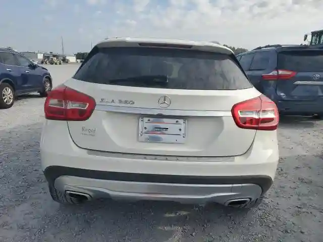 WDCTG4EB1FJ140033 2015 MERCEDES-BENZ GLA-CLASS-5