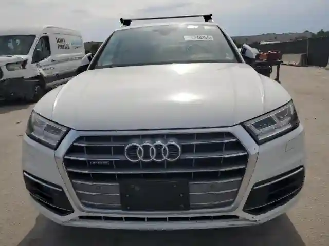 WA1BNAFY1K2077460 2019 AUDI Q5-4