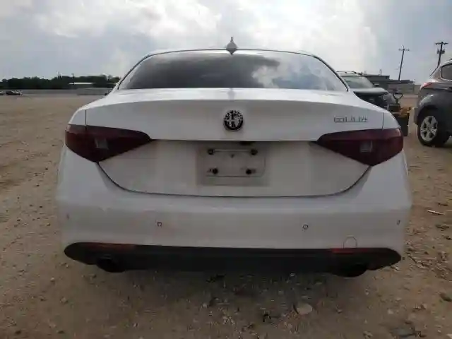 ZARFAMAN9K7607068 2019 ALFA ROMEO GIULIA-5