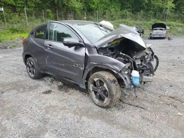3CZRU6H58JM708567 2018 HONDA HR-V-3
