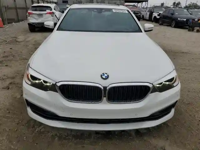 WBAJA9C51JG623288 2018 BMW 5 SERIES-4