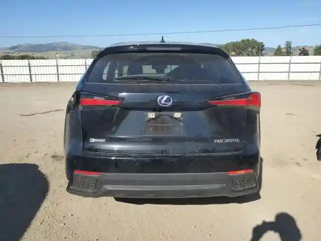 JTJSJRDZ7M5010775 2021 LEXUS NX-5