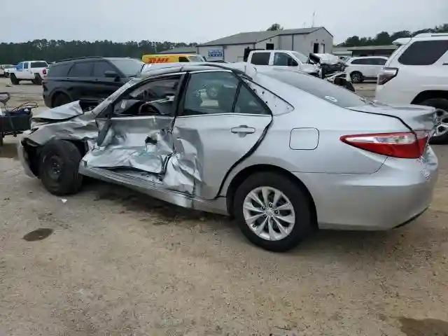 4T1BF1FK3HU399167 2017 TOYOTA CAMRY-1