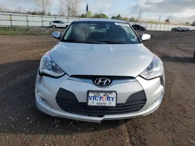 KMHTC6AD8HU318621 2017 HYUNDAI VELOSTER-4