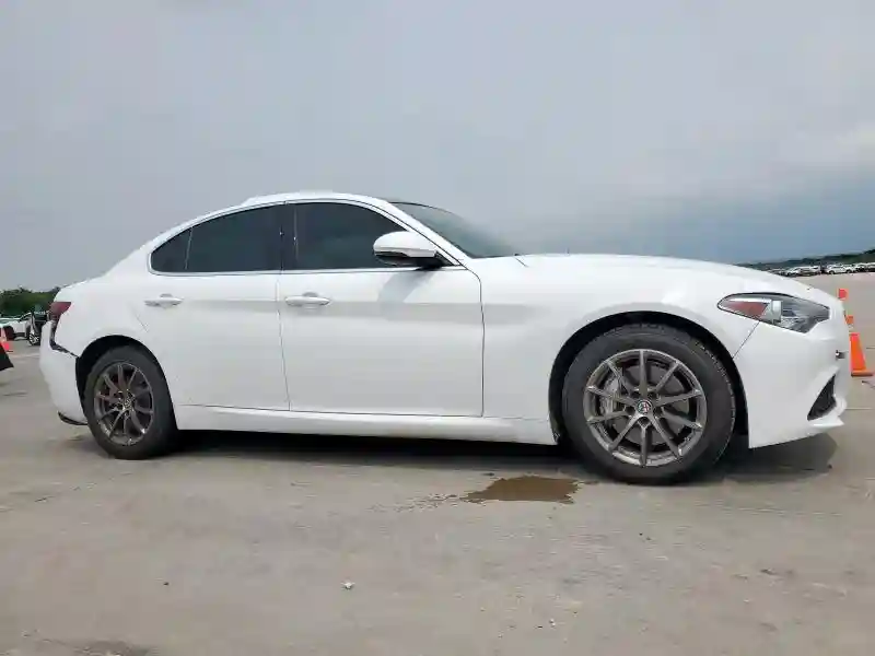 ZARFANAN4K7621532 2019 ALFA ROMEO GIULIA-3