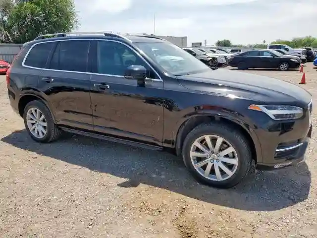 YV4102XK2H1117766 2017 VOLVO XC90-3