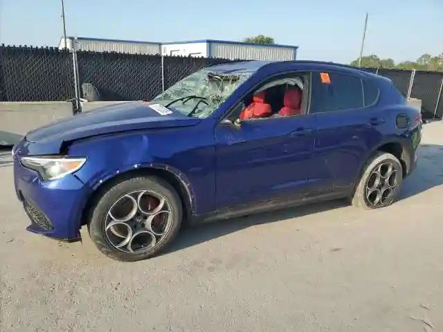 ZASPAKAN3N7D42064 2022 ALFA ROMEO STELVIO-0