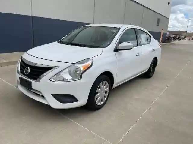 3N1CN7AP4KL853965 2019 NISSAN VERSA-1