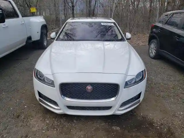 SAJBJ4FX0KCY79424 2019 JAGUAR XF-4