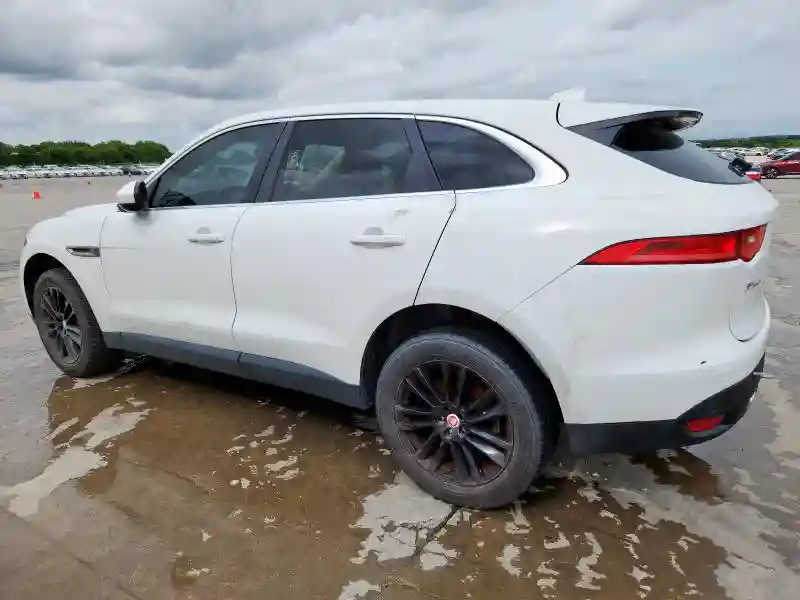 SADCK2BV3HA899359 2017 JAGUAR F-PACE-1