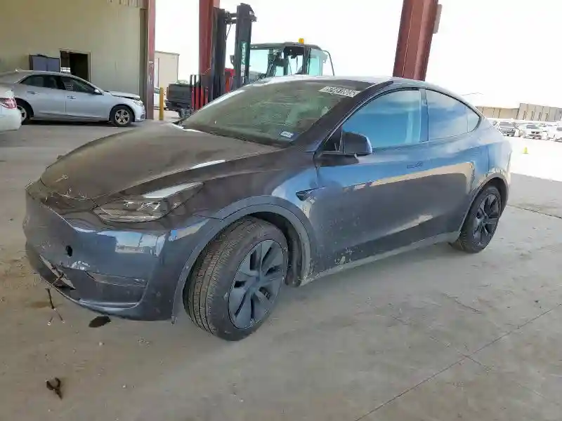7SAYGDED2RA304558 2024 TESLA MODEL Y-0
