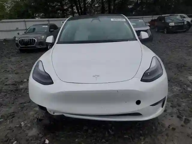 7SAYGDEE3RA283311 2024 TESLA MODEL Y-4