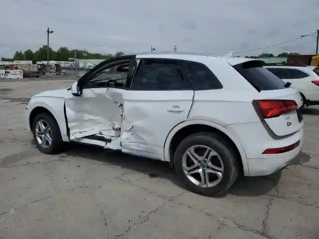 WA1ANAFY4J2130856 2018 AUDI Q5-1