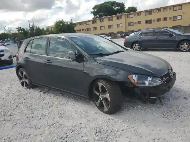 3VW5T7AU1HM044621 2017 VOLKSWAGEN GTI-3