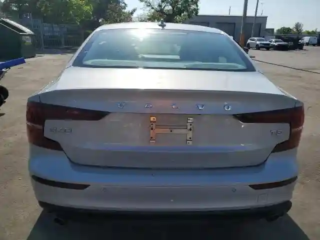 7JR102FK0MG092492 2021 VOLVO S60-5