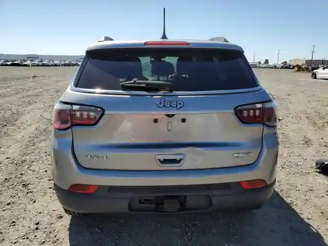 3C4NJDBB5JT162526 2018 JEEP COMPASS-5
